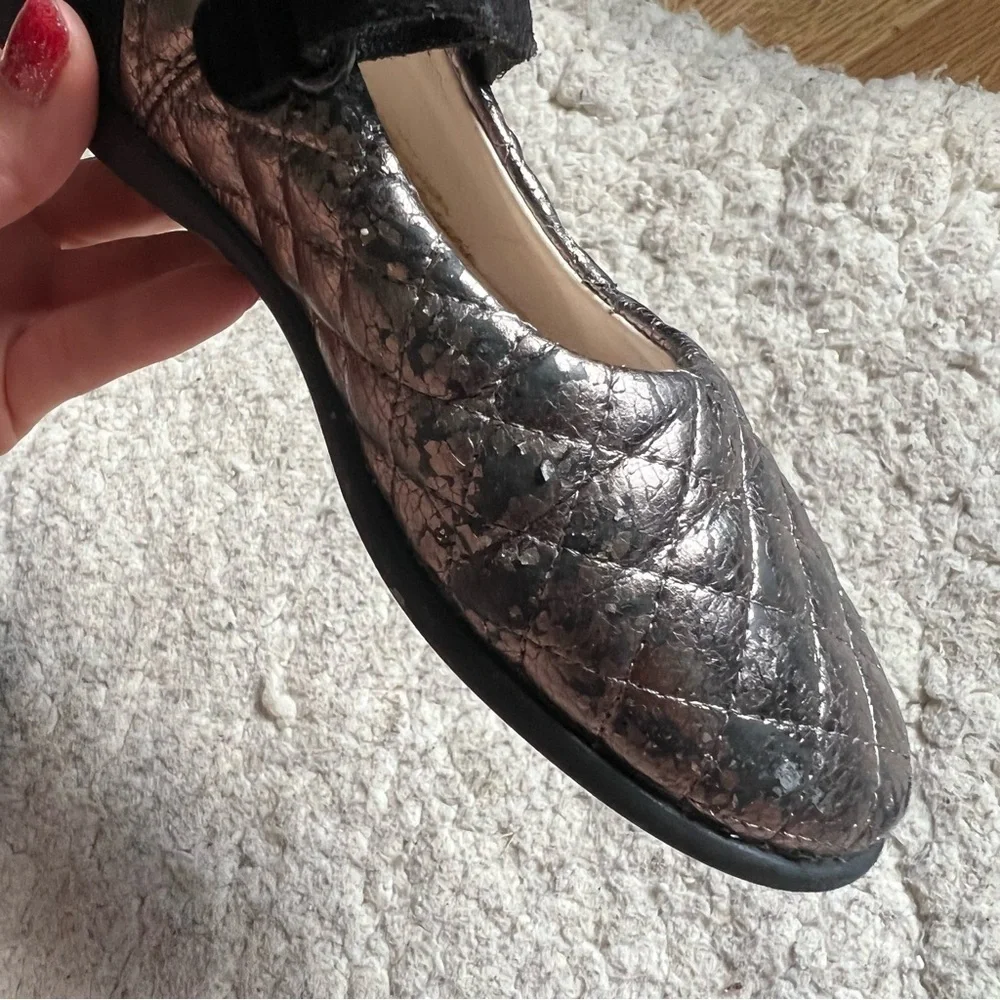 Moschino: Kid's Trending Fashion Quilted Metallic Black Leather Mary Janes Sz 28